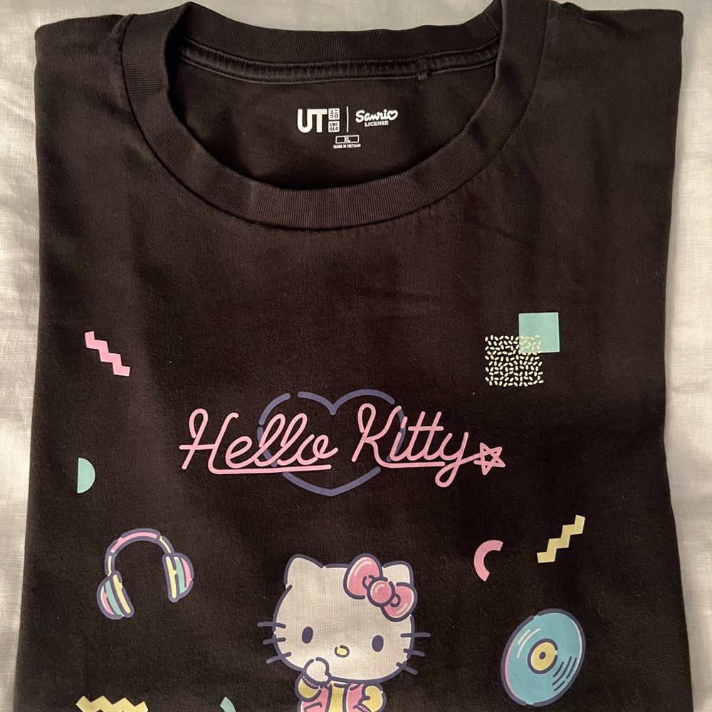 Hello Kitty Retro Graphic Tee - Picture 7 of 7